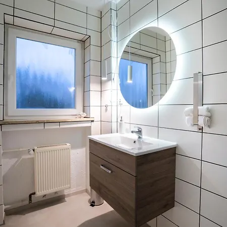 1 Bedroom - Zentral - Terrasse - Kueche - Wifi - Business - Ruhig * فيسبادن
