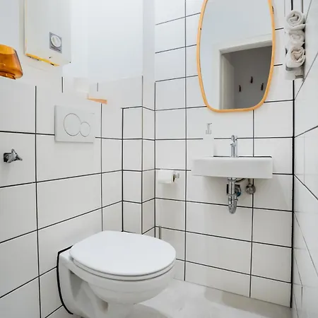 1 Bedroom - Zentral - Terrasse - Kueche - Wifi - Business - Ruhig *