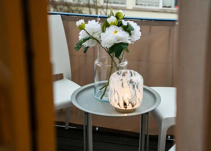 Apartament 1 Bedroom - Zentral - Terrasse - Kueche - Wifi - Business - Ruhig *